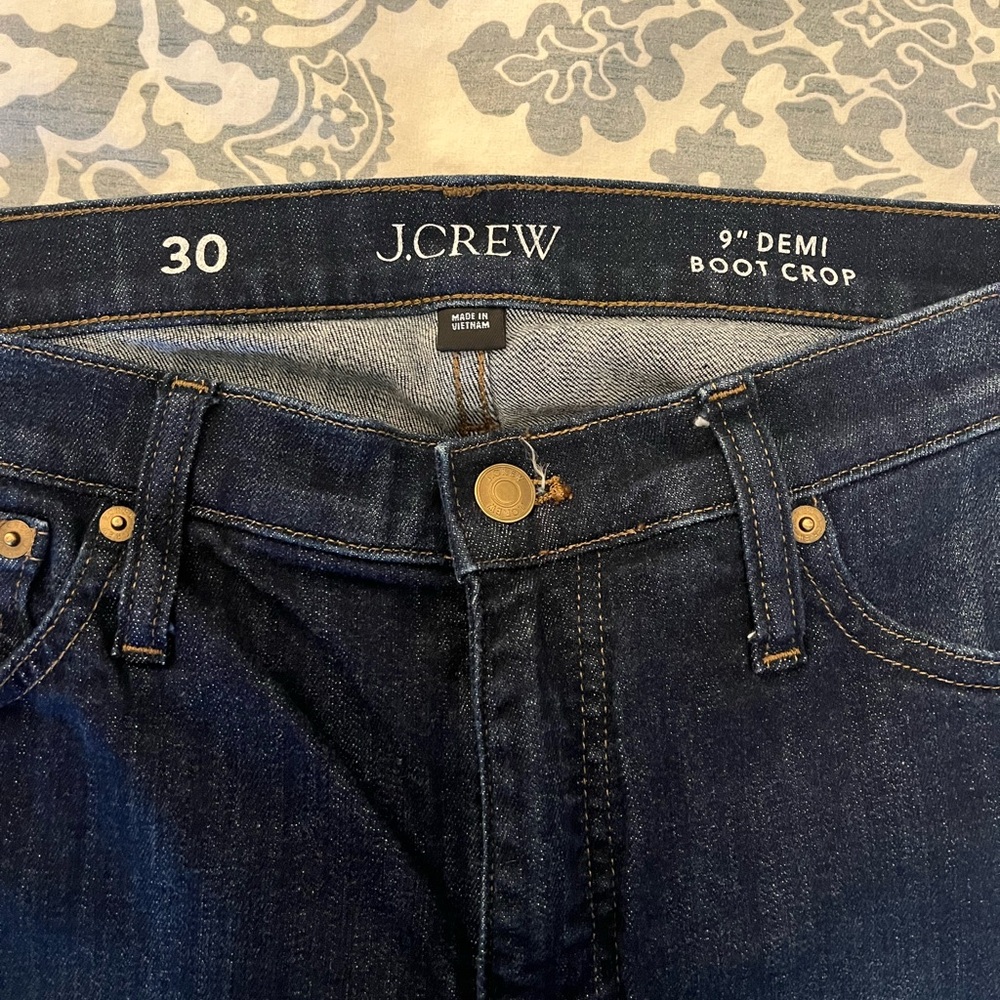 J. Crew 9” Demi Boot Cut Crop Jeans Raw Hem Size 30 Style BT563 - Picture 4 of 10